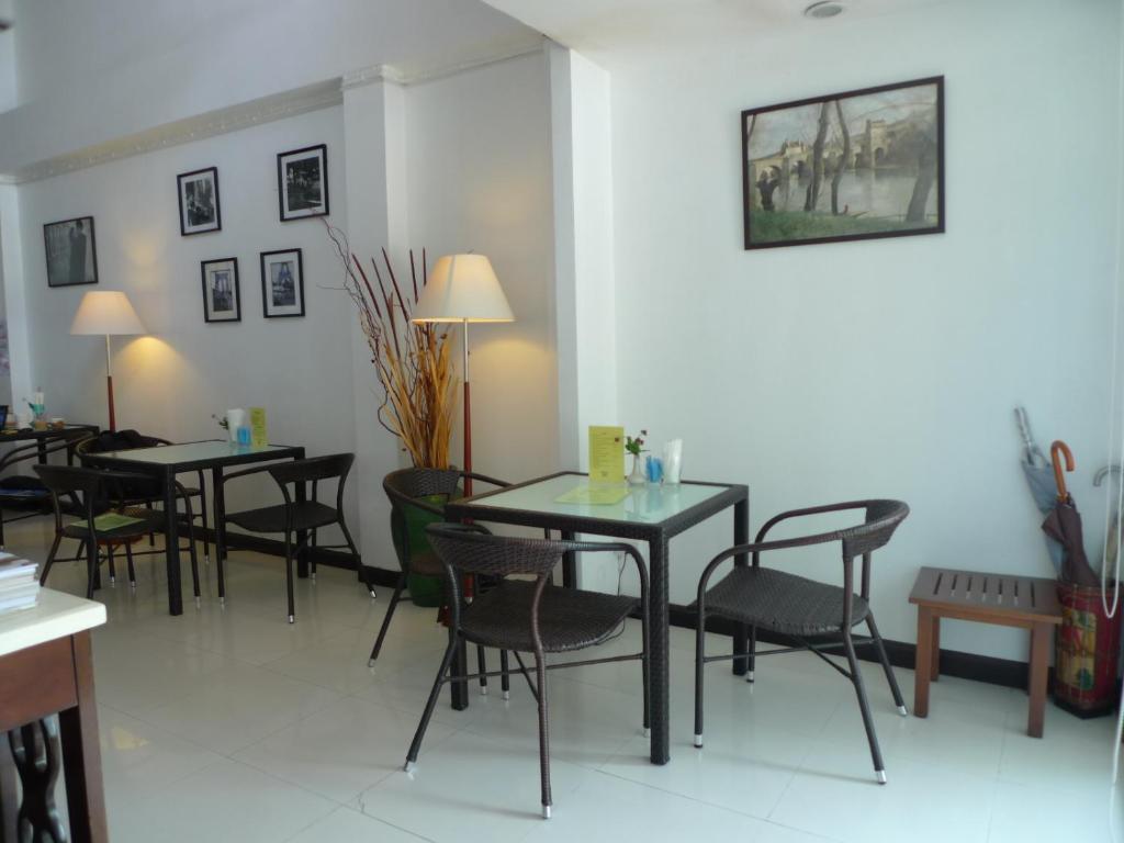 Corner Cafe Bed & Breakfast Хуахін Екстер'єр фото